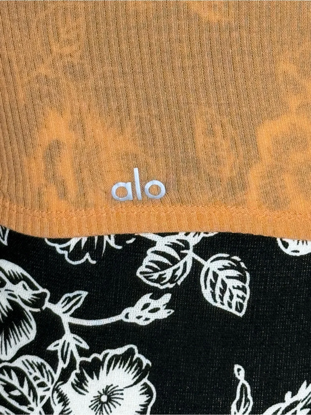 Alo Yoga Ribbed Cinch Cropped Long Sleeve